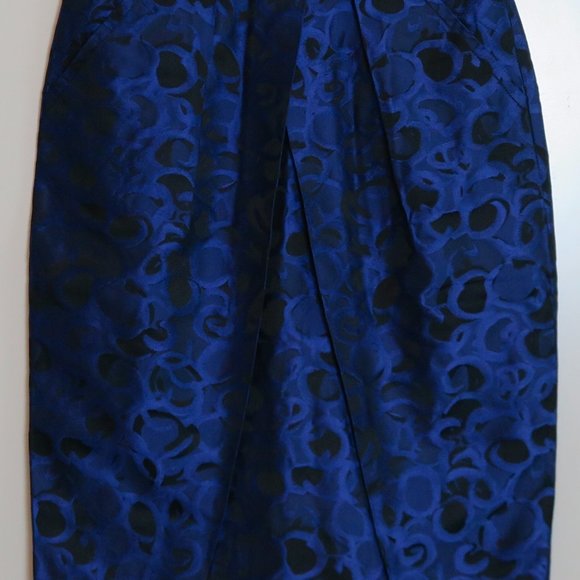 NWT St. John Cobalt/Caviar Evening Satin-Sheen Skirt Size 2 MSRP $695
